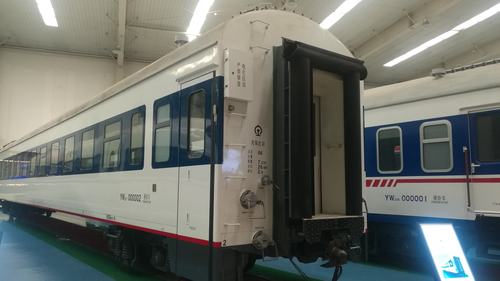 2009年长春轨道客车股份有限公司制造的yw25t型硬卧车.