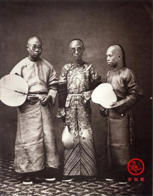 咸丰同治时期老照片 内有两位总督一位孕妇