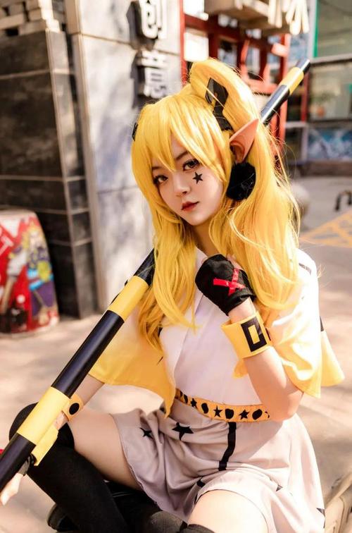 cos凹凸世界私设嘉德罗斯性转cos正片悦清