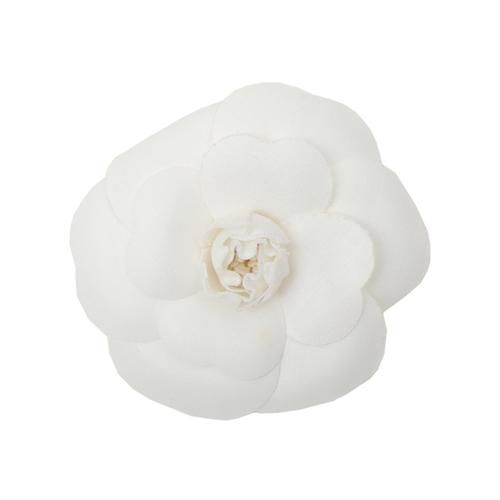 chanel 山茶花胸针 白色
