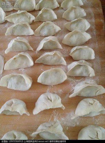 [原创]桃子哥家常美食系列之,下雨了,包饺子.