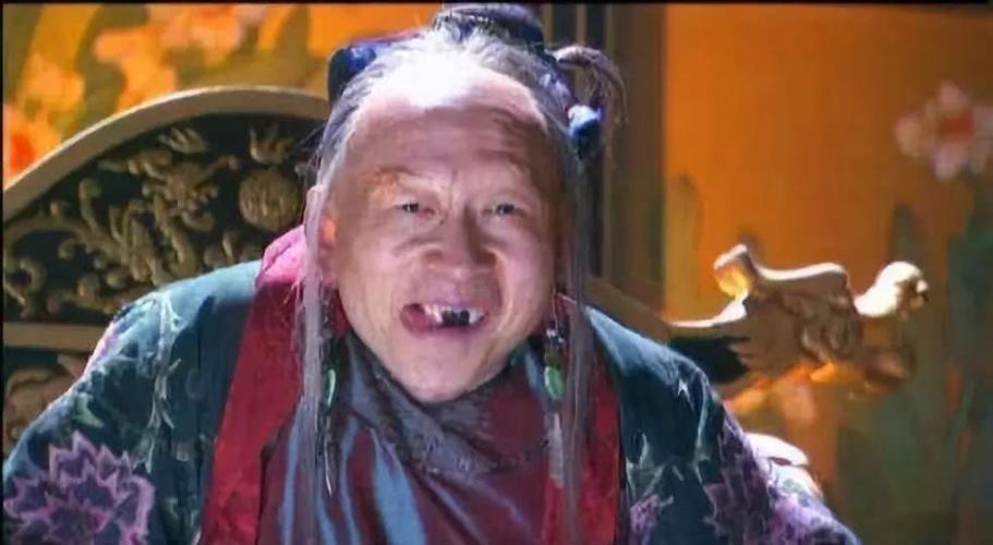 2014年,张茜饰演陈晓版《神雕侠侣》中的裘千尺(称为史上最美的裘千