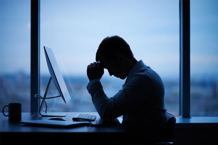 997们开始催生…… 有些企业恨不得让员工每分每秒都工作,24小时待命