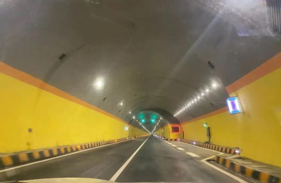 通告g30连霍高速秦州隧道恢复通车