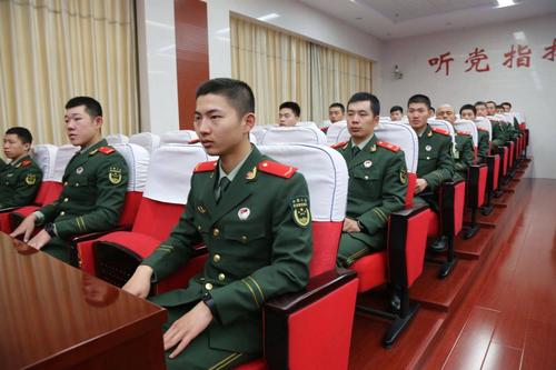 文明交通进部队——济南交警深入武警山东省总队开展交通安全宣教