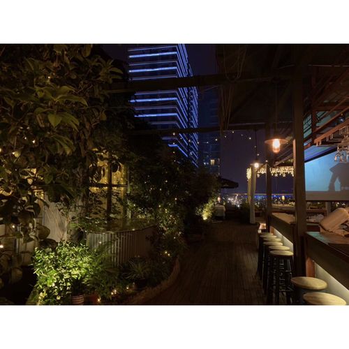 温州餐厅9798 郎舍空中花园餐厅 地址在温州瓯江路5255号米房创意