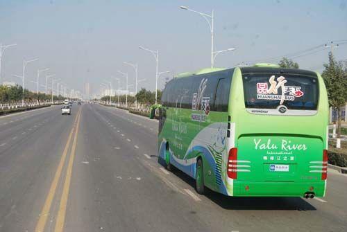 黄海客车:石家庄街头新风景