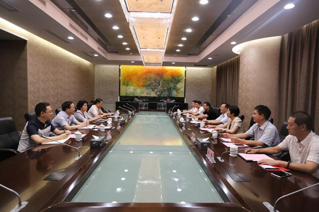 冯建林拜访江苏省国信集团