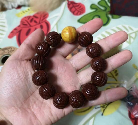 玩友@趣味钢镚 六年 五年可以说是桃核的一个坎,只要迈过这个坎,桃核