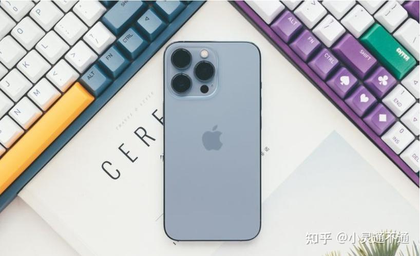 而且,我就不信你不馋iphone13pro远峰蓝的颜值!