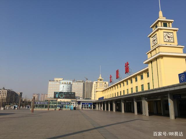 实拍太原火车站和它的两条下穿通道