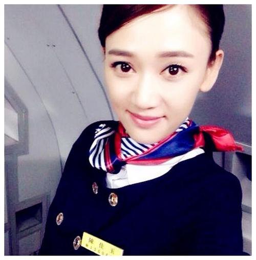 穿空姐装最美的6位女星,唐嫣垫底,李沁第2,第一是真香
