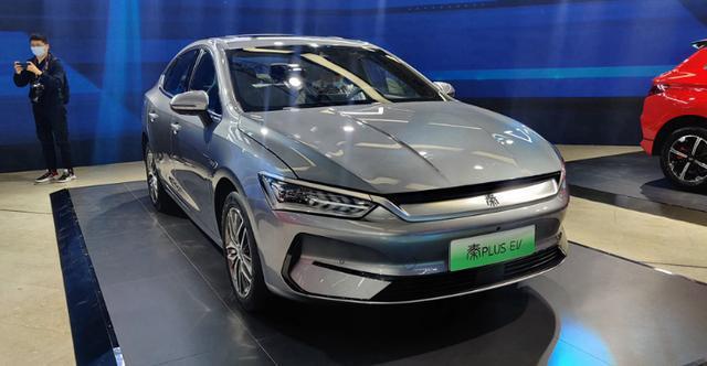 比亚迪四款纯电动车同时上市,最低一款售价不到10万