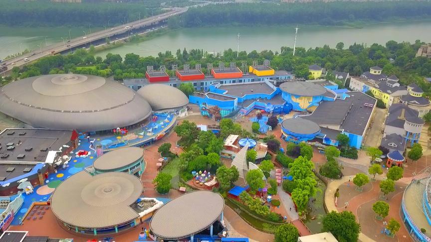 级景区武汉海昌极地海洋公园是海昌集团在华中地区建设的首个海洋公园