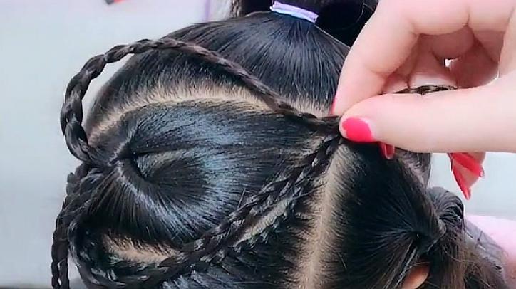 宝宝头发这样扎,萌萌哒很是可爱