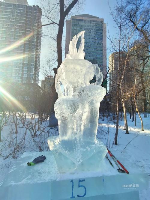 开铲哈尔滨国际青少年冰雕比赛20组作品竞秀
