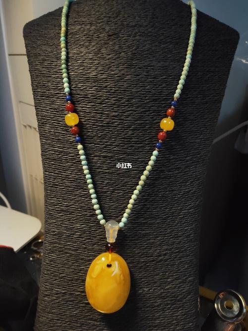 俄料贵妃扣_蜜蜡_琥珀蜜蜡_时尚_配饰