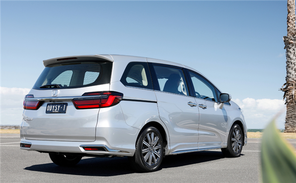 7座奶爸车!新款本田奥德赛曝光:混动油耗比肩飞度