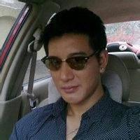 四十男人自拍照头像【点击鼠标右键下载】