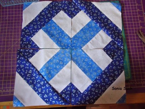 手工制作葡萄牙风格拼布桌垫的教程图解