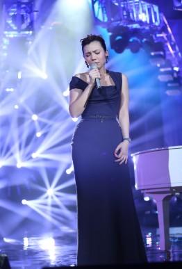 《我是歌手》第二期张靓颖夺冠 陈洁仪垫底淘汰