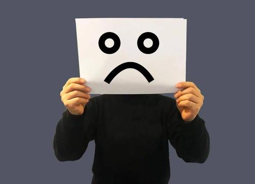 摇不到房好无奈,看看二手房又心塞!刚需买房,退一步海阔天空!