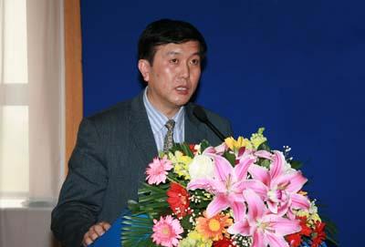 计划财务局局长孔力介绍开放服务平台使用方法
