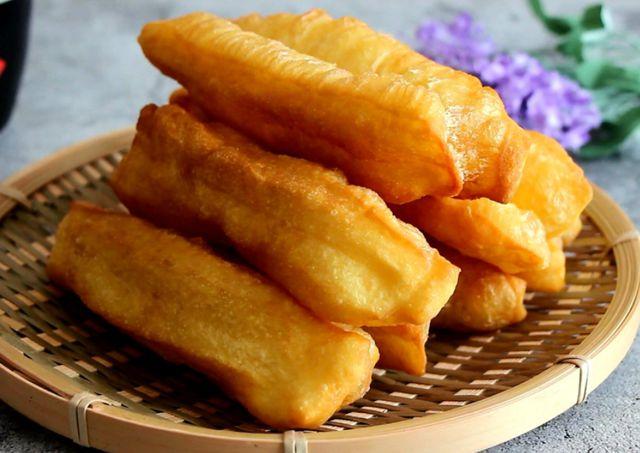 可能会引起高血压的4种早餐油条是排第二名不妨一起了解一下