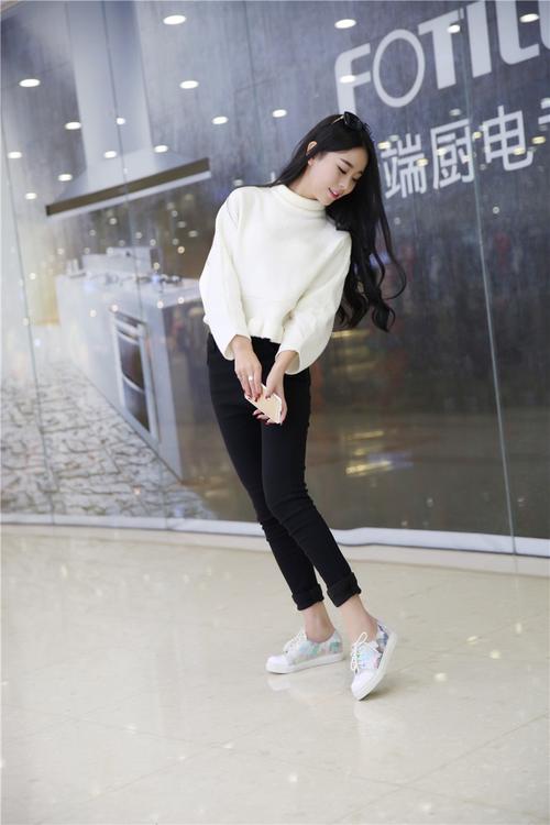 姓名/艺名 苏晗/杭州网拍模特