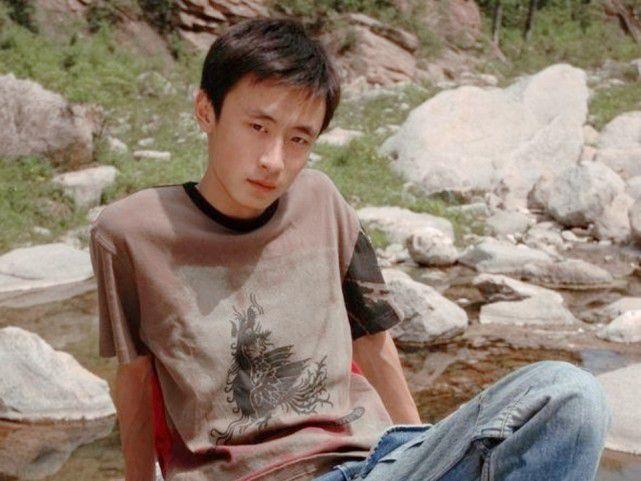 傻妞无戏可拍,陆小千成了素人!13年后,魔幻手机男女主令人唏嘘