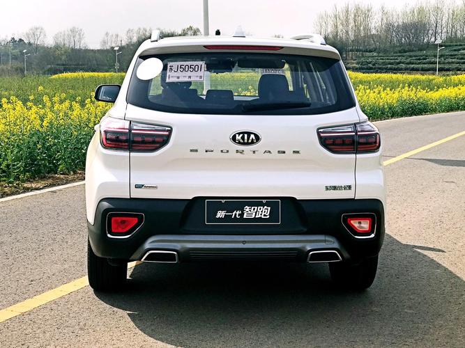 快乐加倍?起亚智跑教你花小型suv的钱买紧凑型suv!