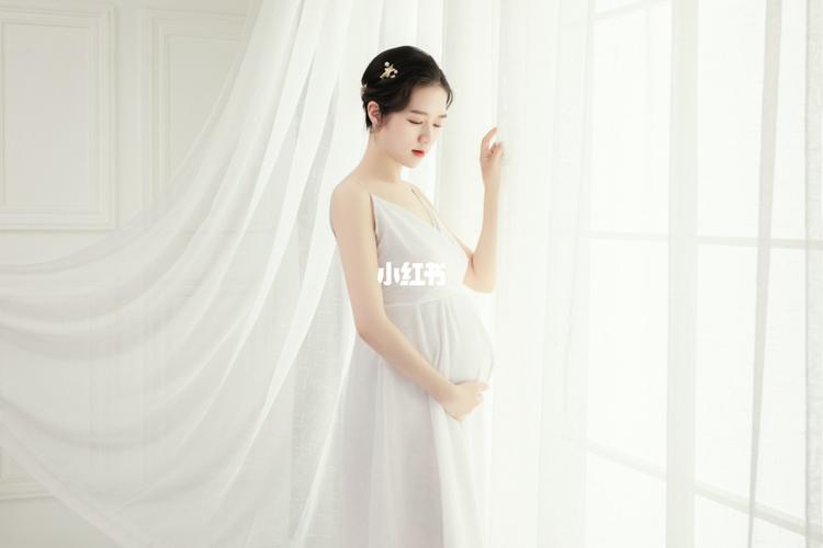 简单背景经典孕肚照_孕妇照_孕妈_神明少女_婚纱照_写真_母婴_孕产