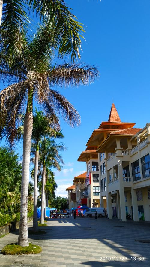 海南自由行(九):万宁市兴隆镇位于北纬18.