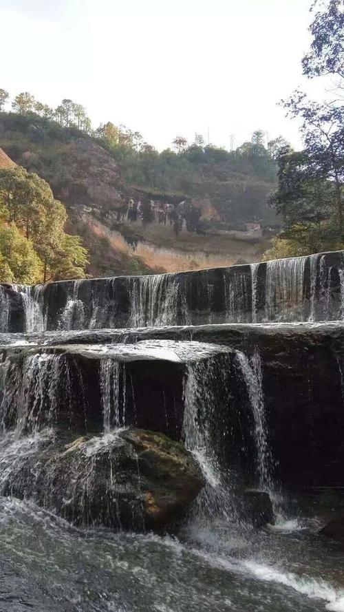 走山,武定水城河