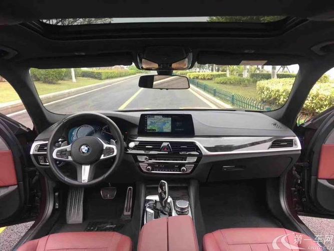 宝马5系 530li 2018款 2.0t 自动 汽油 尊享型m运动套装改款 (国Ⅵ)