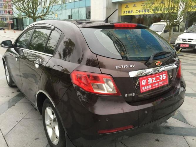 【吉安】2011年5月 吉利 帝豪ec715-rv l手动 两厢舒适型 红色 手动挡