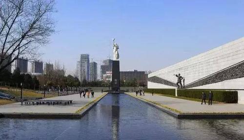 纪念馆和平女神像