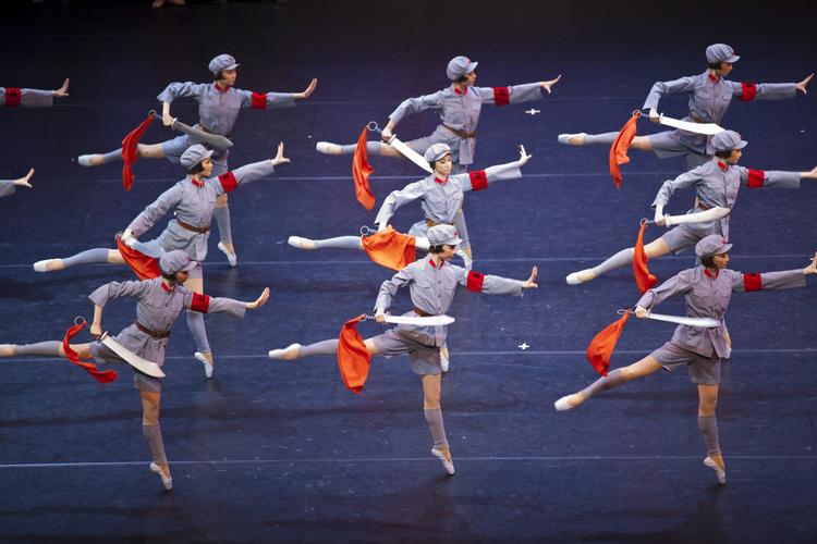 芭蕾舞剧《红色娘子军》