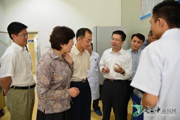 教育部发展规划司司长谢焕忠,副司长葛华来校考察
