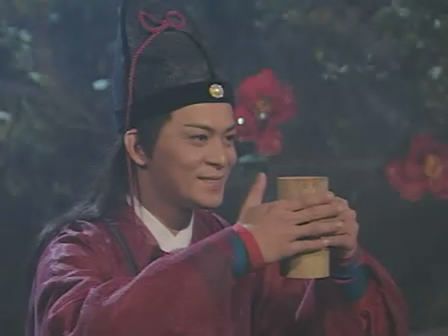 《包青天》:黄日华