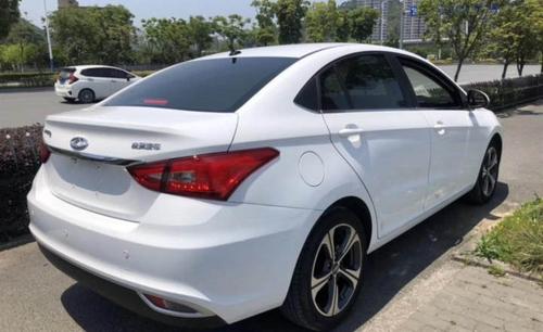 奇瑞 艾瑞泽5 2019款 改款pro 1.5l 手动青春版 国vi