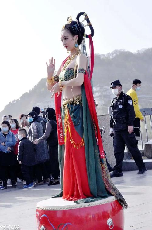 甘肃飞天小姐姐火爆网络