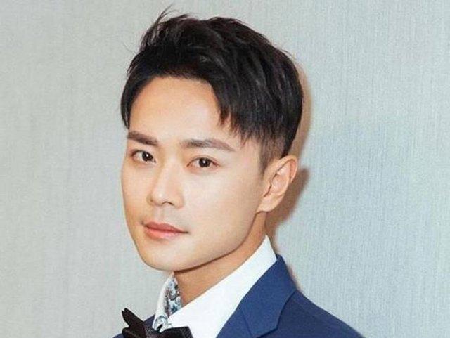 8岁拍戏演大热剧走红,和"浣碧"谈过恋爱,现只能上节目