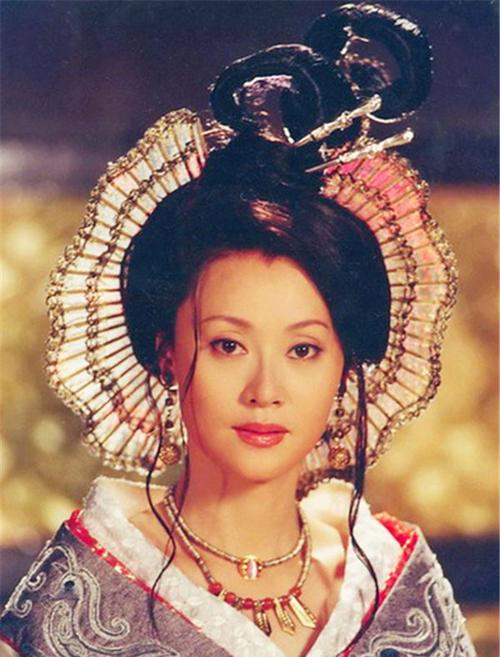 历史上真实的嫪毐究竟有多厉害?赢得赵姬欢心,曾5天不