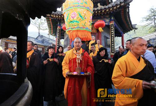 牟尼佛诞生2558年的纪念日,山西五台山黛螺顶,塔院寺,碧山寺,显通寺
