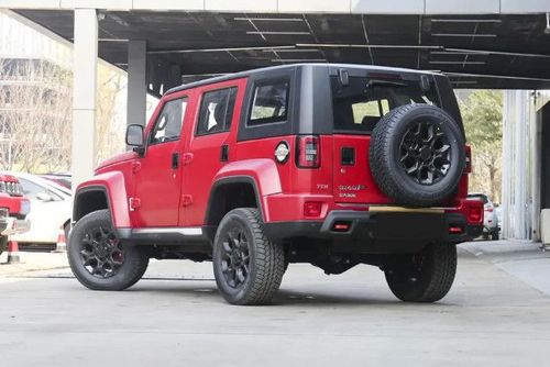 越野车北京bj40高配23t发动机四轮驱动售价不足20万