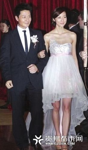 兄弟今天结婚,不管别人祝不祝福,我反正是祝福了.