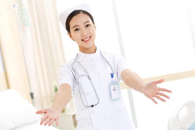 在医院的护士为何大部分是年轻的姑娘很少见到40岁以上的护士