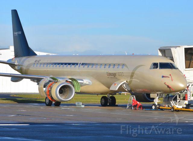 embraer erj-190 (a6-igt)