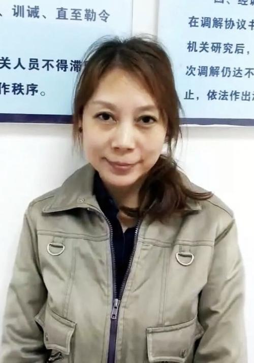 劳荣枝案庭审现场:听到判决后,失声痛哭!